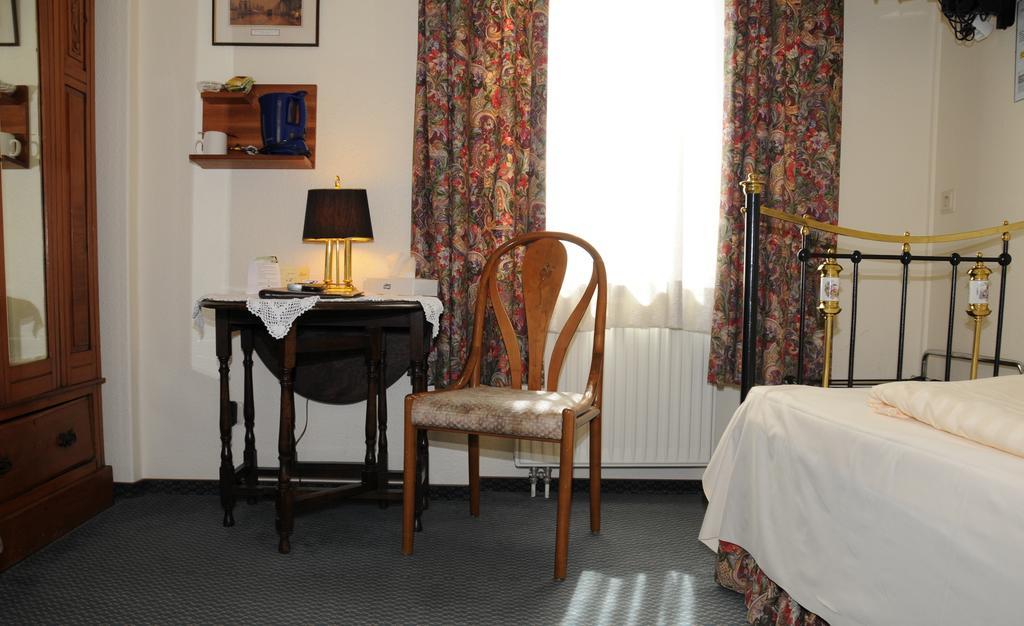 Hotel Admiral فيسبادن الغرفة الصورة